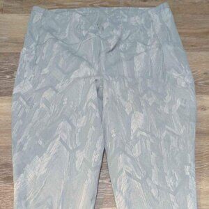 lululemon Swift Speed High-Rise Crop - size 16 womens